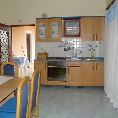 Apartment In Pula/Istrien 17385 Apartment *
