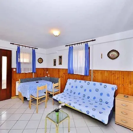 In Pula/istrien 17385 Apartamento
