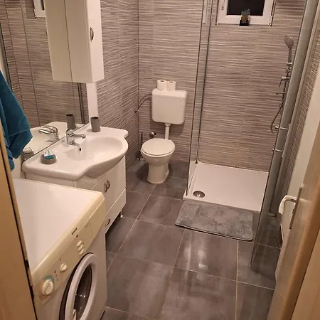 Apartament In Pula/istrien 17385 Pula