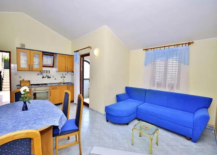 Apartment In Pula - Istrien 17385